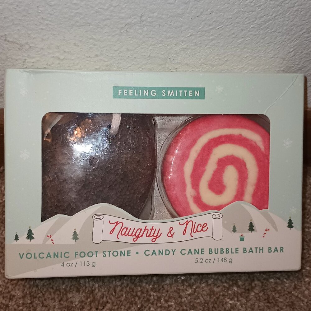 NEW Feeling Smitten Volcanic Foot Stone & Candy Cane Bubble Bath Bar Gift Set